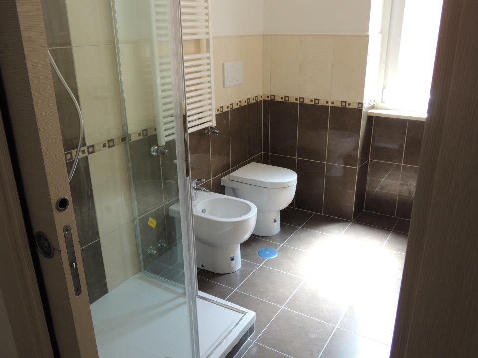Cantiere a Ostia, finiture